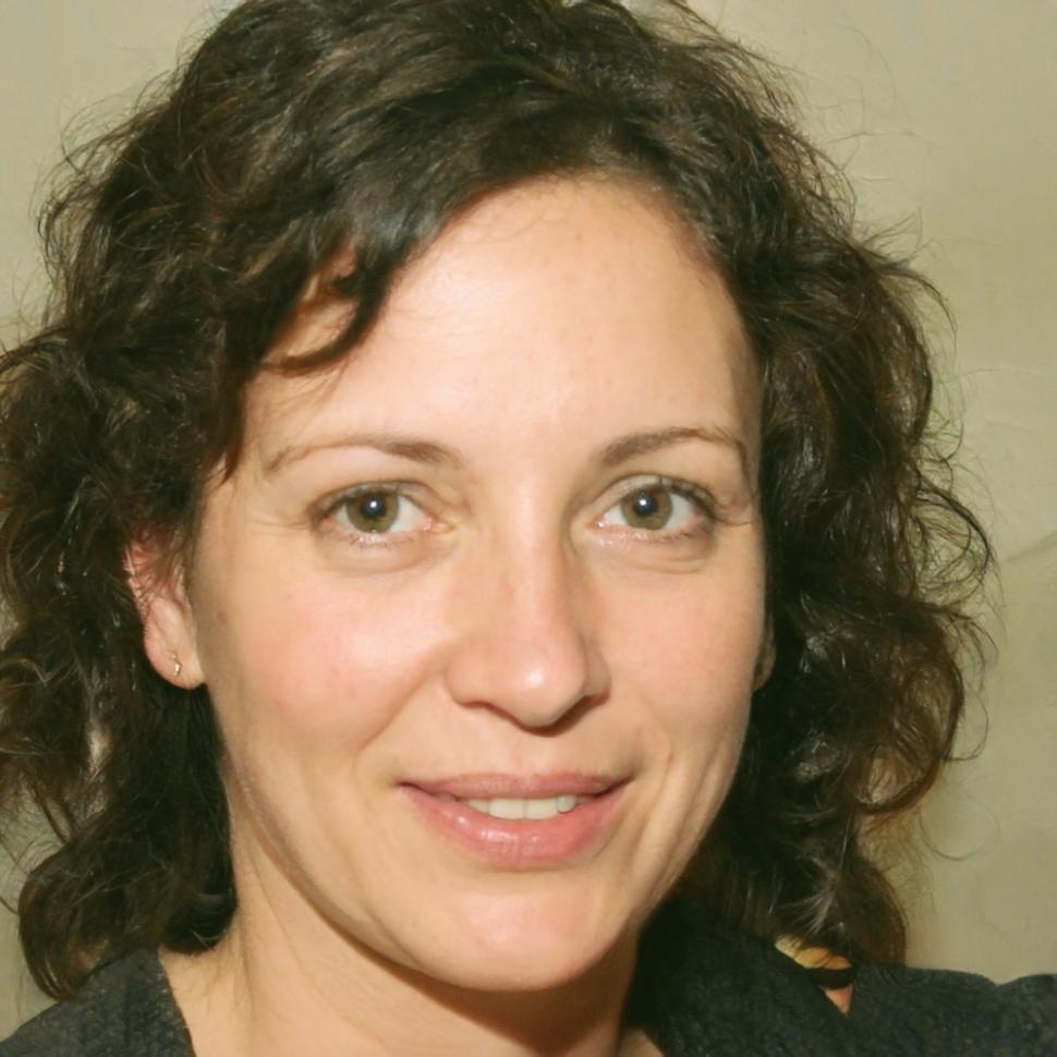 Elina Sommer Portrait