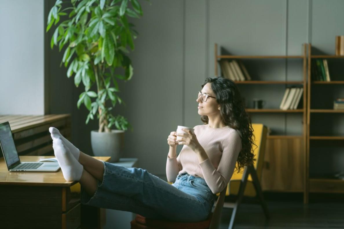 Lernumgebung mit modernen Designtools und Materialien